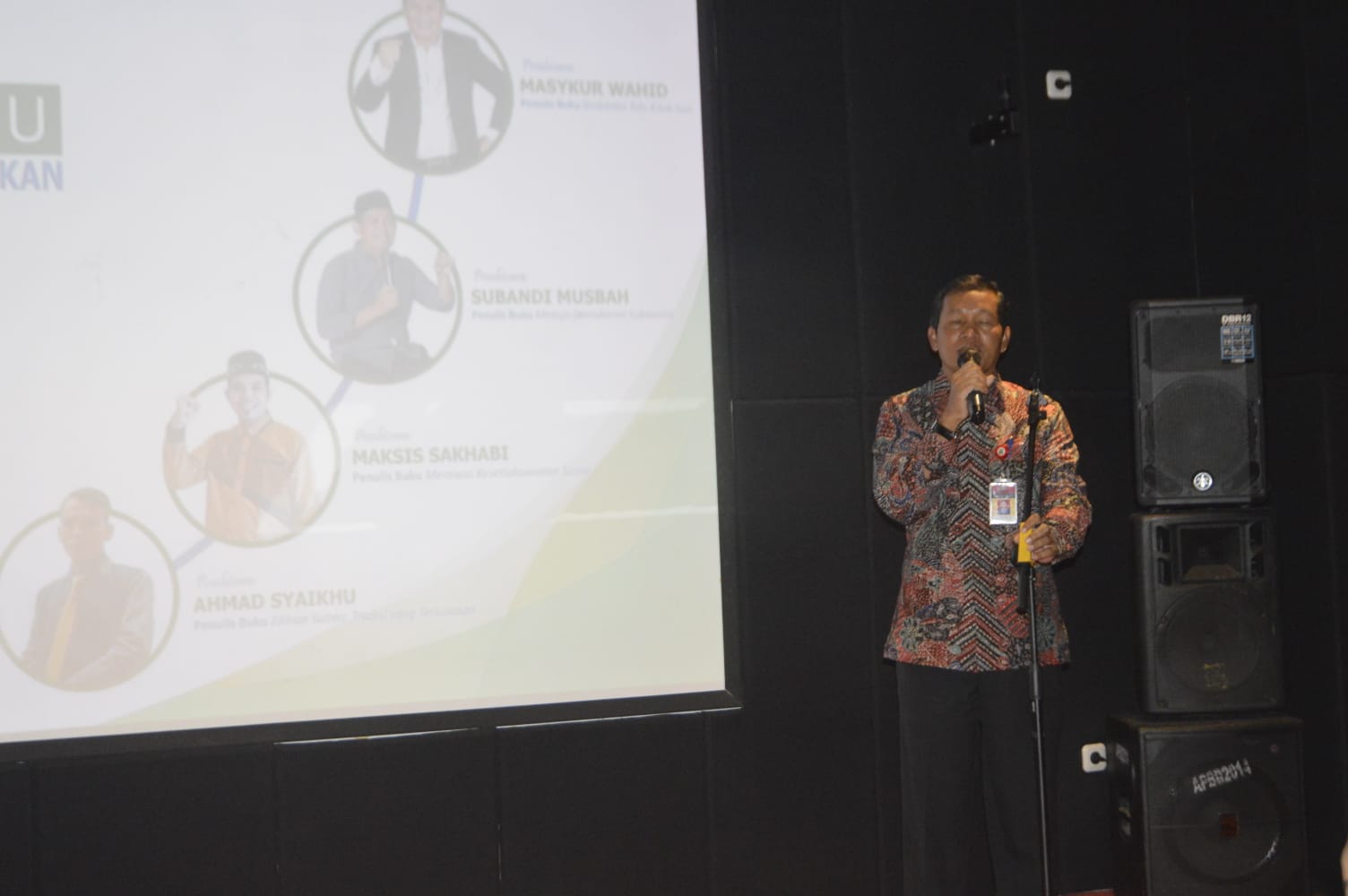 Bedah Buku "Zikiran Sultan Banten", Asda Komarudin: Bagian Ikhtiar Menggali Peradaban yang Terlupakan Asda I Provinsi Banten, Komarudin dalam acara bedah buku "Zikiran Sultan : Tradisi yang Terlupakan"