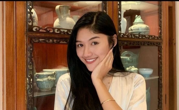 Erina Gudono, Sering Disangka Pacarnya Gibran Erina Gudono. (Ist)