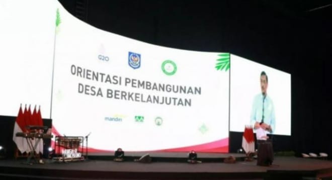 Menko Bidang Kemaritiman dan Investasi Luhut Binsar Panjaitan pada saat pemakaran dalam Seminar. (Ist)