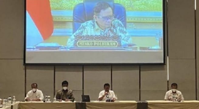 Rapat terkait KKB dengan Menko Polhukam dan Kepala Kepresidenan Moeldoko secara virtual. (Ist)