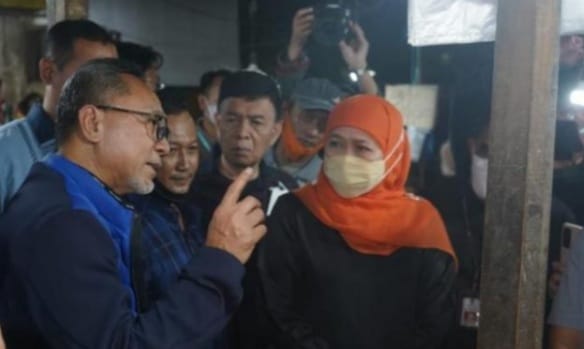 Mendag Zulkifli Hasan bersama Gubernur Jawa Timur Khofifah saat mengunjungi Pasar Keputran Surabaya. (Ist)