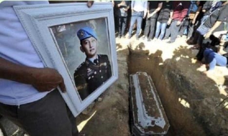 Kasus Polisi Tembak Polisi Masih Banyak Tanda Tanya Pemakanan kembali Brigadir J setelah diotupsi. (Ist)