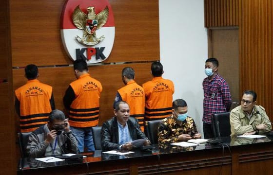 Modus Baru! Rektor Unila Minta Deposito Dan Emas Keempat tersangka OTT KPK terkait penerimaan mah asiswa baru di Unila. (Ist)