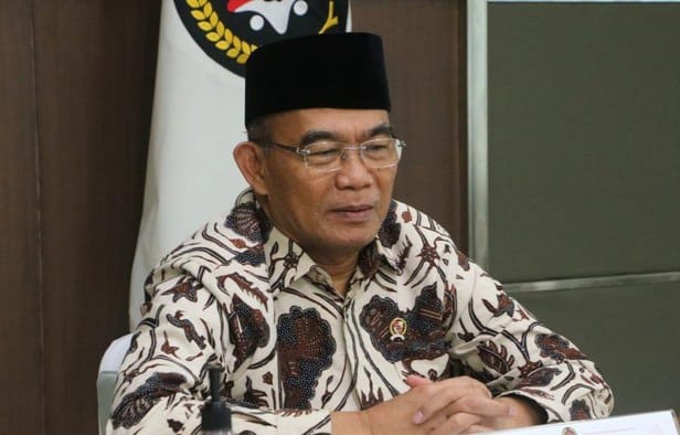 Muhadjir Soroti Bansos Presiden Yang Dikubur Menko PMK Muhadjir Effendy. (Ist)