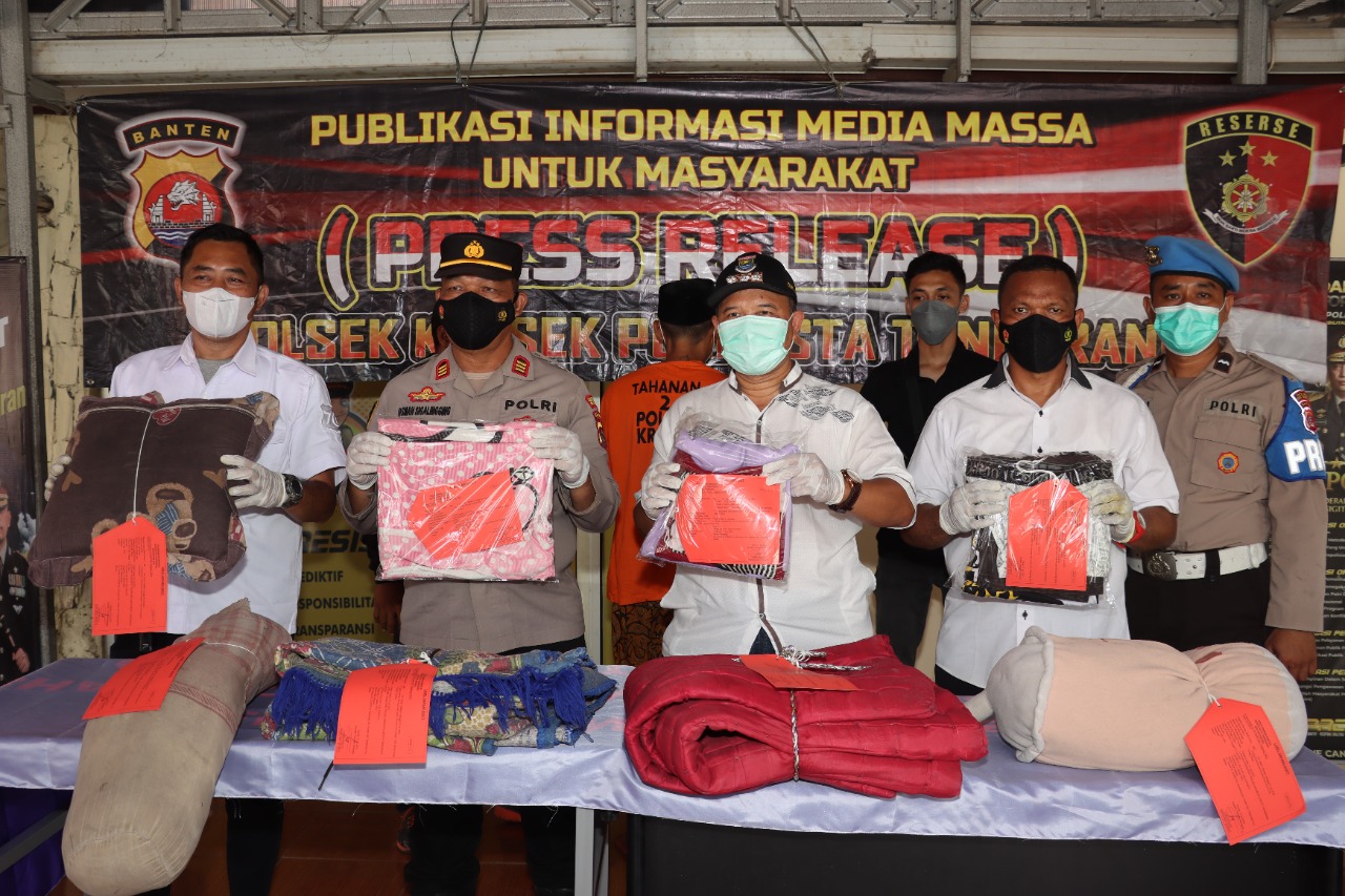 Polisi Bekuk Paman Yang Perkosa Keponakannya Seorang pria berinisial SA (28) ditangkap Polsek Kresek Polresta Tangerang Polda Banten. (Dok. Humas Polda Banten)