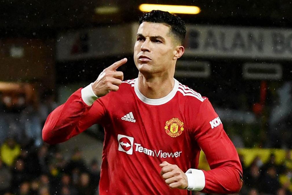 Saran Wayne Rooney Buat MU, Biarkan Cristiano Ronaldo Pergi Cristiano Ronaldo. (Ist)