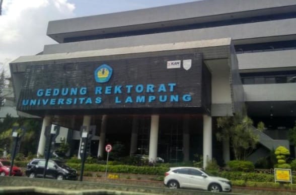 Terima Suap Penerimaan Mahasiswa Baru, Rektor dan 2 Pejabat Unila Ditetapkan Jadi Tersangka Gedung Unila Lampung. (Ist)