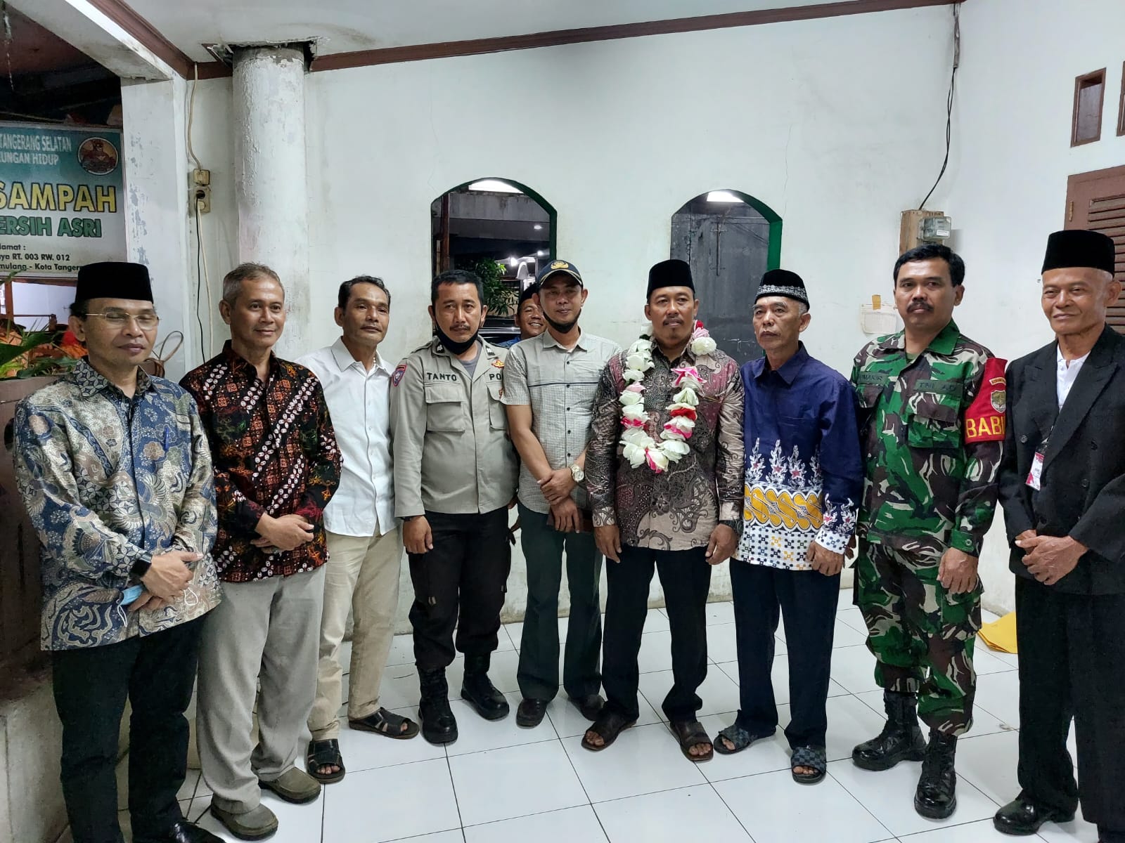Antusiasme Tinggi, Pemilihan RW 12 Kelurahan Pondok Benda Berjalan Sangat Demokratis Semarak demokrasi dalam pemilihan Ketua RW 12 di wilayah Pondok Benda, Pamulang, Tangsel. (tangselpos.id/rmn)