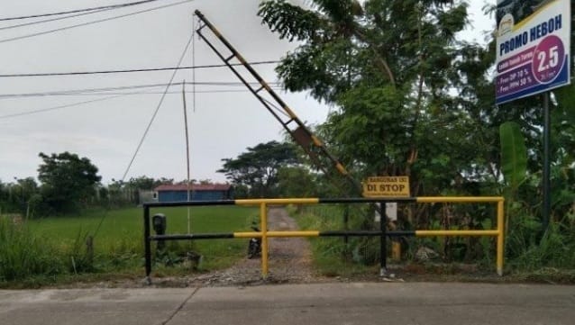 Jalan masuk area Padi Padi Restoran di Pakuhaji. (Ist)