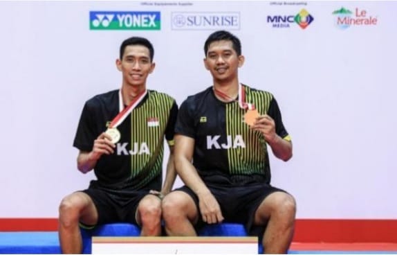 Debut Eko/Ade Berbuah Titel Juara Pasangan ganda putra Indonesia Alfian Eko Prasetyo/Ade Yusuf Santoso berhasil menjadi juara di Indonesia International Series 2022. (Ist)