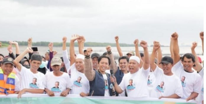 Komunitas Nelayan Pesisir Makassar mendukung Ganjar Presiden 2024 bertempat di kawasan Ekowisata Manggrove Lantebung, Makassar. (Ist)