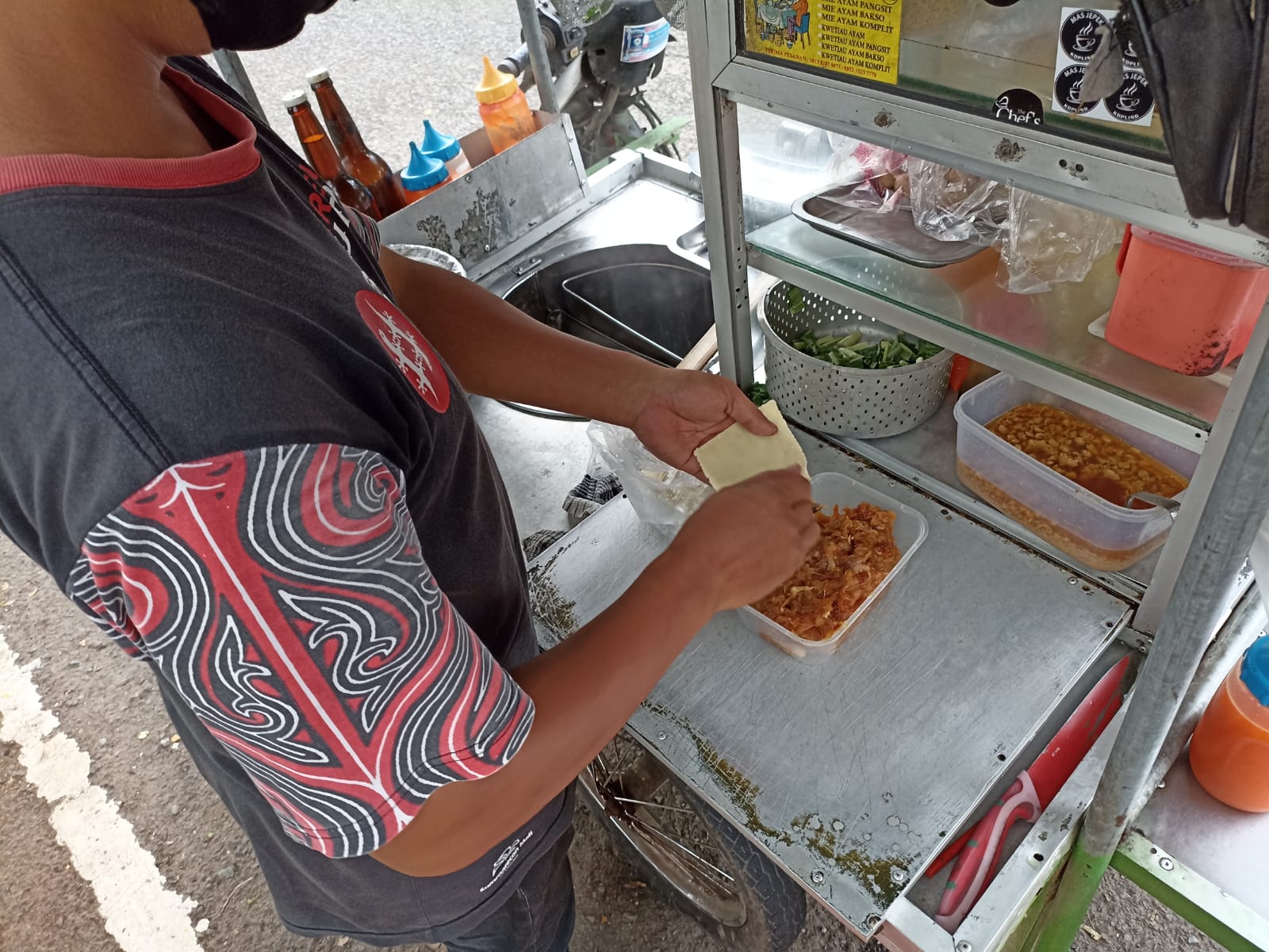 Mie Ayam Keriting Khas Medan, Pangsitnya Dibuat Dadakan Foto : Gema Dzikri
