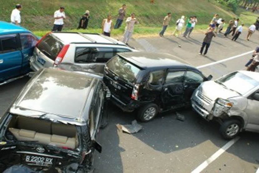 Kecelakaan beruntun di Tol Pejagalan Km 253 Brebes, Jawa Tengah. (Ist)