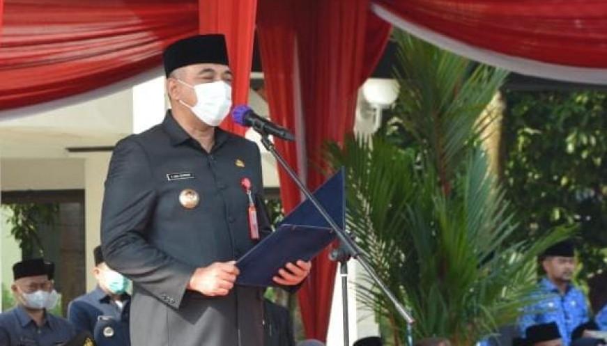 Bupati Tangerang Ahmad Zaki Iskandar pada peringatan Hari Perhubungan Nasional ke 51 dan Hari Olahraga Nasional ke 39 di Lapangan Maulans Yudha Negara Puspemkab Tangerang. Foto : Istimewa