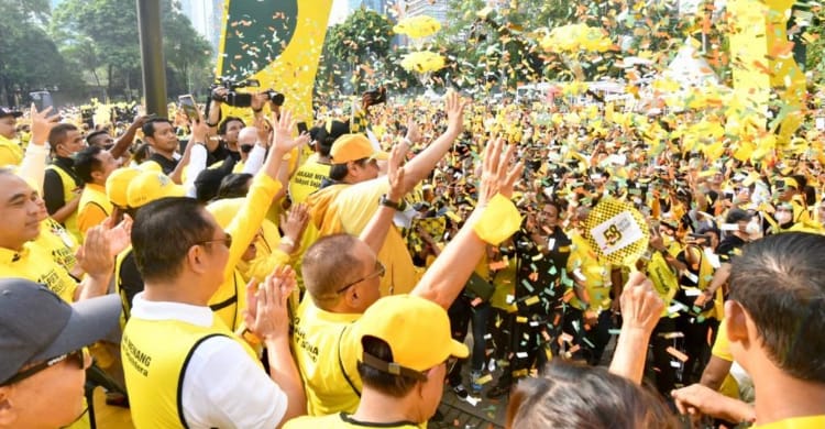 Suasana meriah dalam rangka HUT GOLKAR di Plaza Tenggara Gelora Bung Karno. (Ist)