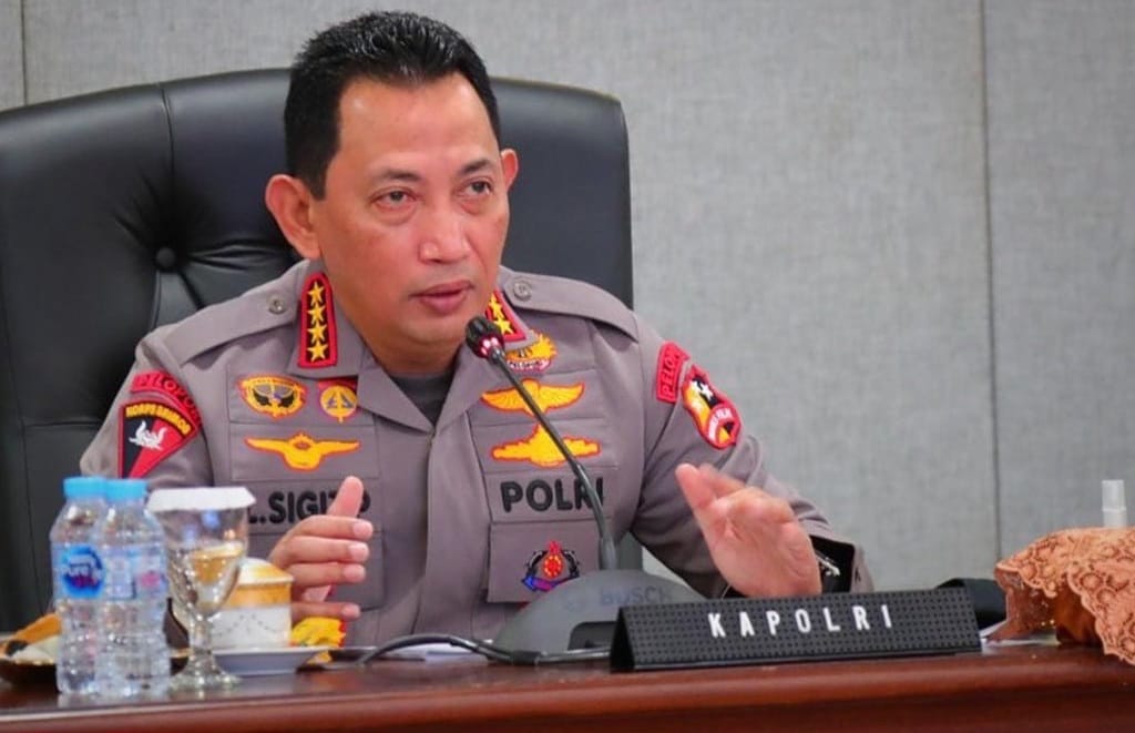 Batal Jadi Kapolda Jatim, Teddy Justru Jadi Tahanan Polda Metro Jaya Kapolri Jenderal Listyo Sigit Prabowo. (Ist)