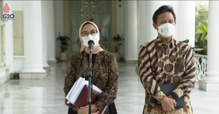 Kadar EG/DEG Terbukti Tinggi, 2 Industri Farmasi Siap-siap Dipidana Menkes Budi Gunadi Sadikin bersama Kepala BPOM Penny K Lukito saat memberikan keterangan pers. Foto : Istimewa