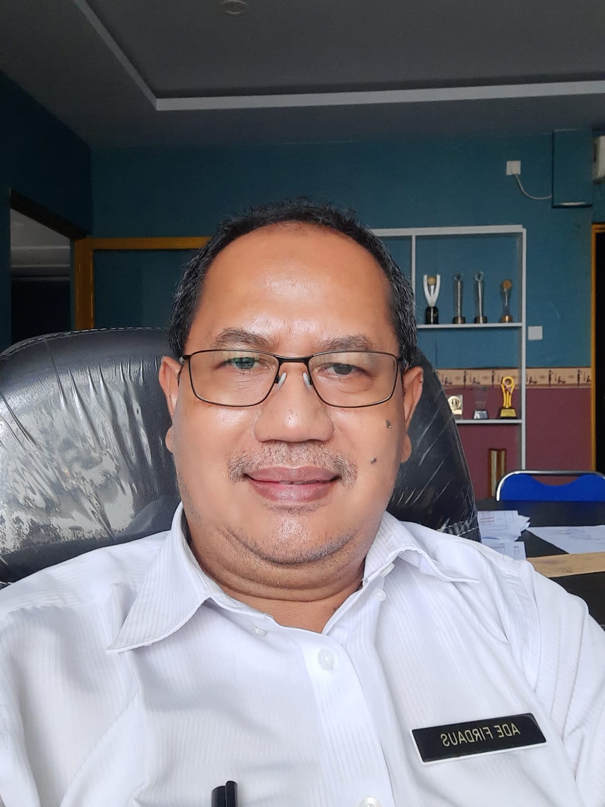 Kepala SMKN 2 Pandeglang Imbau Siswanya Tidak Keluyuran Ade Firdaus, Kepala SMKN 2 Pandeglang.(Dok. Pribadi)
