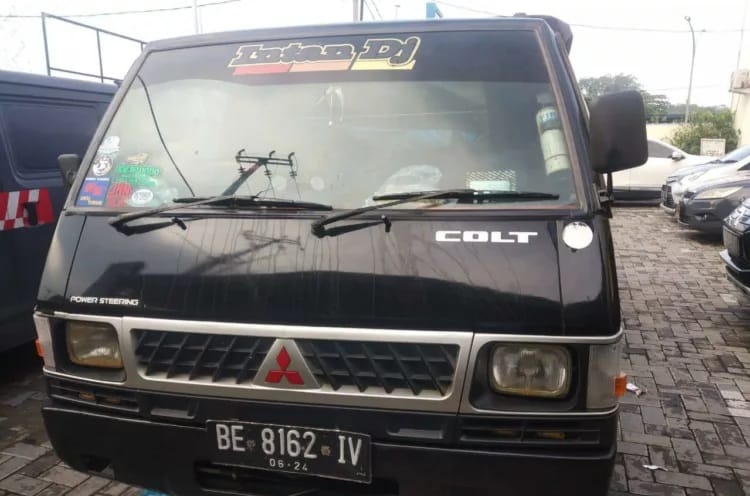 Komplotan Curanmor Spesialis Kunci T di Kota Serang Dibekuk Polisi Satu unit mobil yang berhasil disita dari komplotan kunci leter T yang diduga hasil dari kejahatan. (Ist)