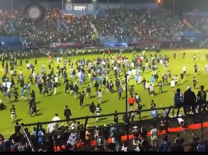 Korban Wafat Tragedi Kanjuruhan Bertambah, Totalnya Kini 134 Orang Tragedi stadion Kanjuruhan. (Ist)
