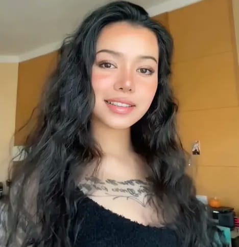 Bella Poarch, Mendadak Gugat Cerai Tyler Poarch Bella Poarch. (Ist)