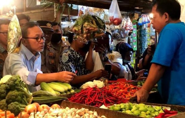 Menteri Perdagangan Zukifli Hasan saat sidak ke pasar tradisional. (Ist)