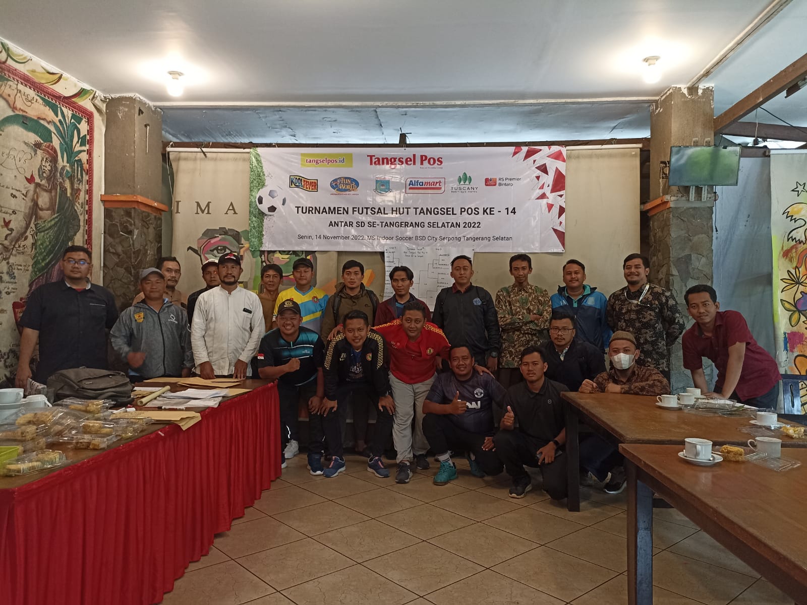 HUT ke-14 Tangsel Pos, Dimeriahkan dengan Turnamen Futsal Antar SD Foto : Mg.1