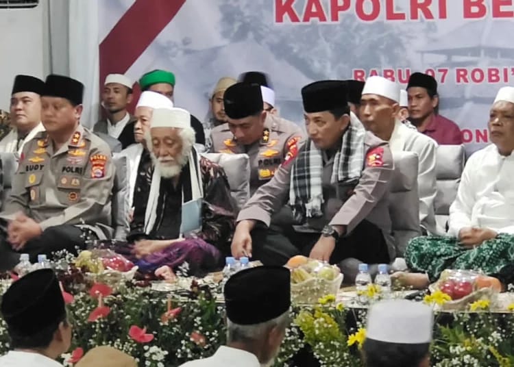 Kapolri Istighosah dan Silaturahmi Bersama Ulama Banten Kapolri Jenderal Listyo Sigit Prabowo saat mengikuti istighosah dan silaturahmi bersama Ulama Banten di Ponpes Al-Fathaniyah, Serang. (Ist)