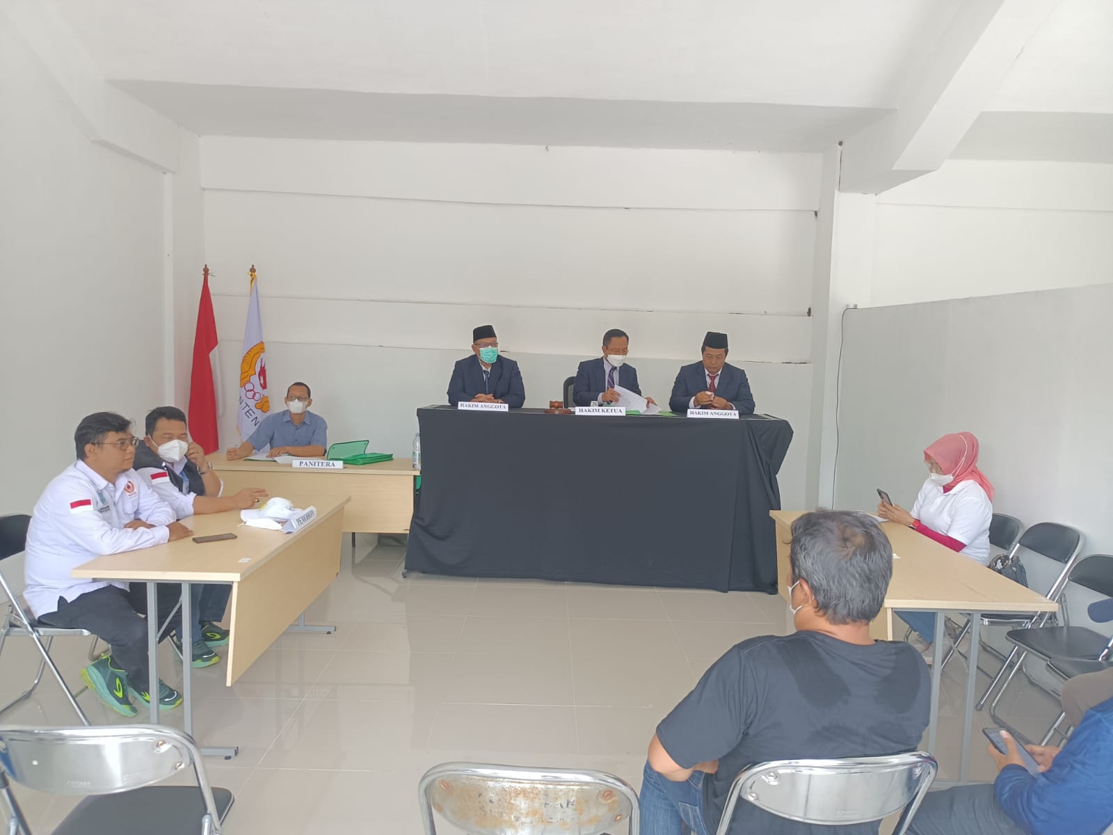 Persidangan Berakhir, 10 Atlet Renang Didiskualifikasi dari Ajang Porprov Banten 2022 Persidangan yang berlangsung di Sekretariat Dewan Hakim Porprov VI Banten di Stadion Benteng Reborn Kota Tangerang pada Sabtu (26/11/2022). (Ist)