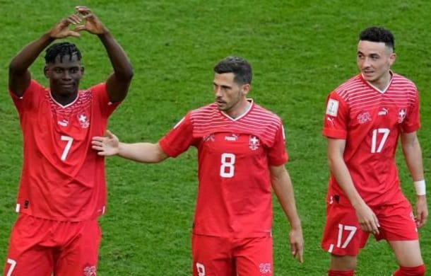 Pencetak gol tunggal Swiss Breel Embolo (kiri). Foto : Istimewa