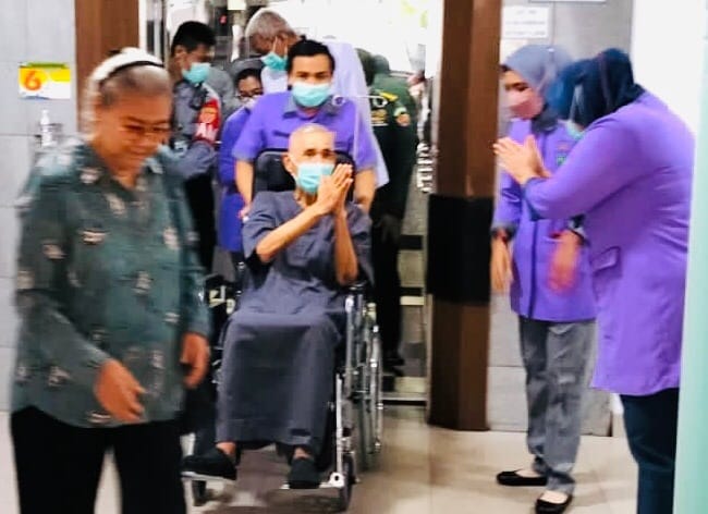 Alhamdulillah! Try Sutrisno Sudah Diizinkan Pulang Dari RSPAD Mantan Wapres Try Sutrisno sudah diperbolehkan pulang dari RSPAD