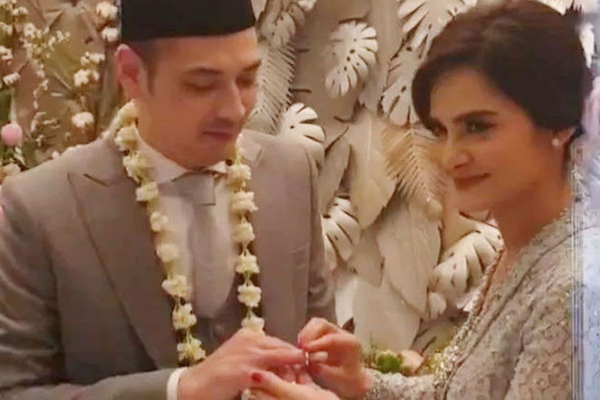 Cut Tari, Bersyukur Rumah Tangga Tetap Harmonis Diusia 3 Tahun Perkawinannya Cut Tari dan suami Richard Kevin. (Ist)