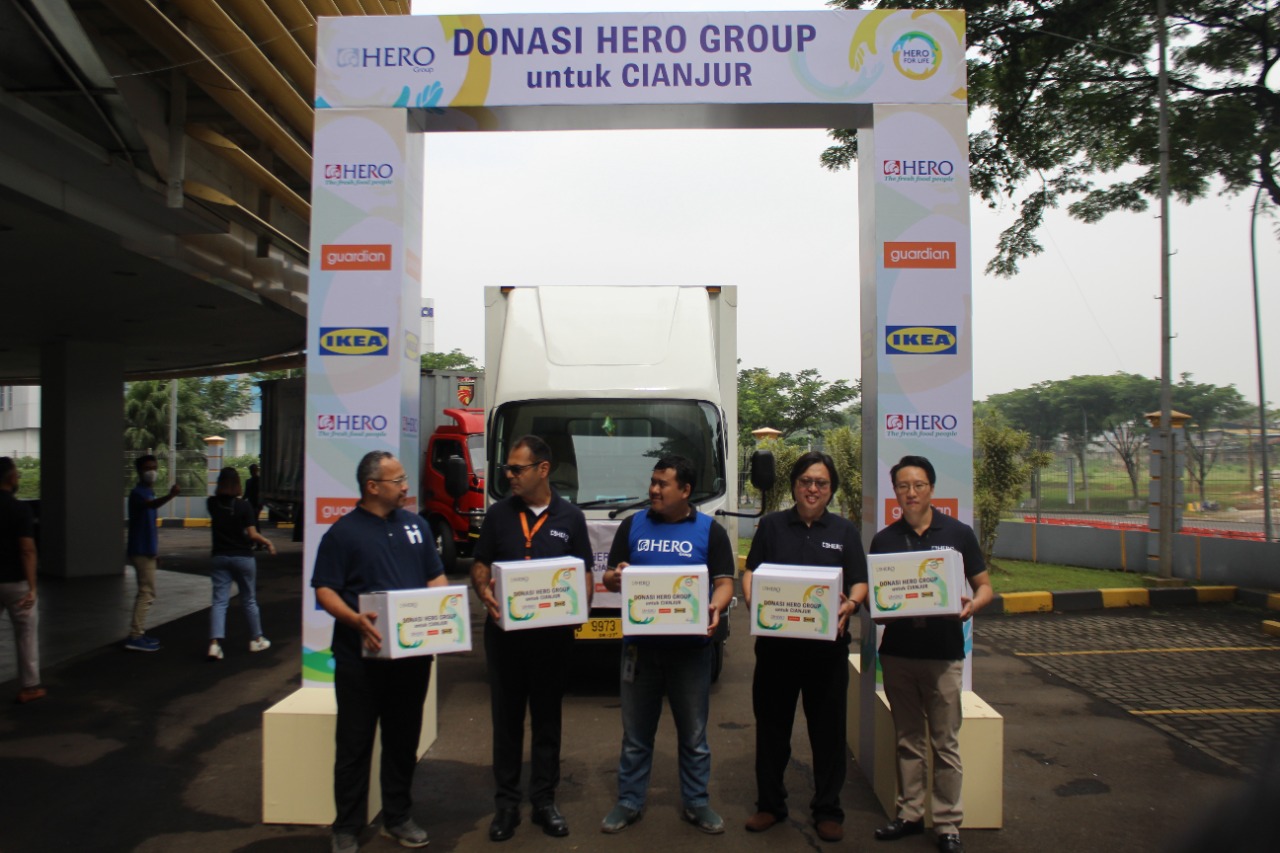 HERO Group Salurkan Ribuan Paket Donasi untuk Korban Gempa Cianjur Pengiriman donasi dilakukan di Graha Hero, Bintaro, Tangerang Selatan, Jumat (2/12/2022). (tangselpos.id/rmn)