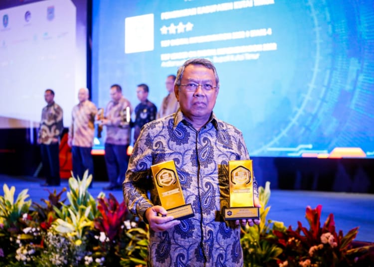 Pemkot Tangsel Meraih 3 Penghargaan Di Ajang Top Digital Awards 2022 Wali Kota Tangsel Benyamin Davnie pada acara Top Digital Awards 2022. (foto: Istimewa)