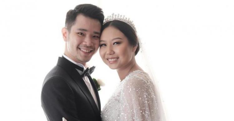 Sisca Kohl: Wow, Pake Gaun Pengantin 10 Kg Sisca Kohl dan Jess No Limit. (Ist)
