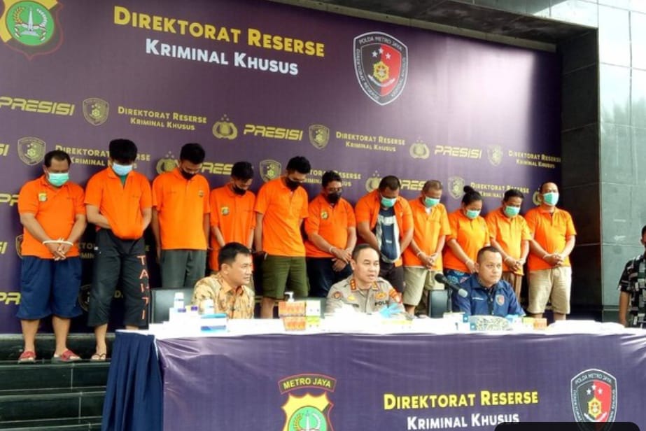 11 Orang Pengedar Obat Palsu Di Jakarta Dan Cirebon Ditangkap foto: Ist