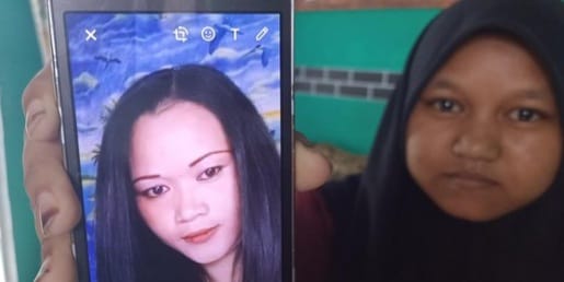 Cerita Anak Ketiga Ai Maemunah Selamat Dari Pembunuhan Berantai Wowon cs Salsa (kanan) memperlihatkan Ai Maemunah yang tersimpan di hp. (Ist)