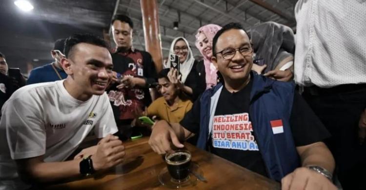 Anies Baswedan saat berkunjung ke Aceh.