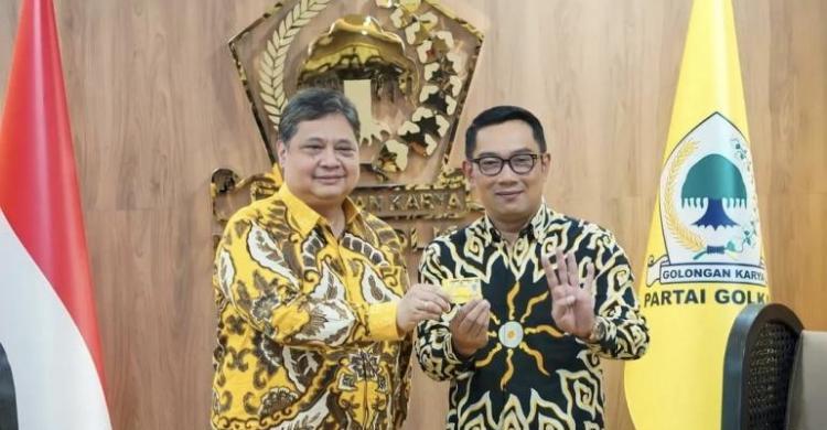 Ketum Golkar Airlangga Hartarto dan Gubernur Jawa Barat Ridwan Kamil.