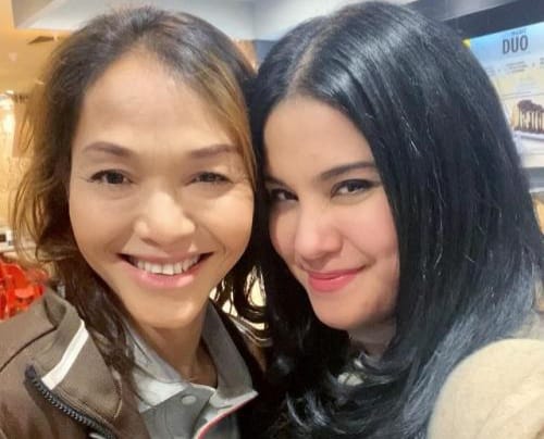 Annisa Pohan dan Bunda Corla. (Ist)