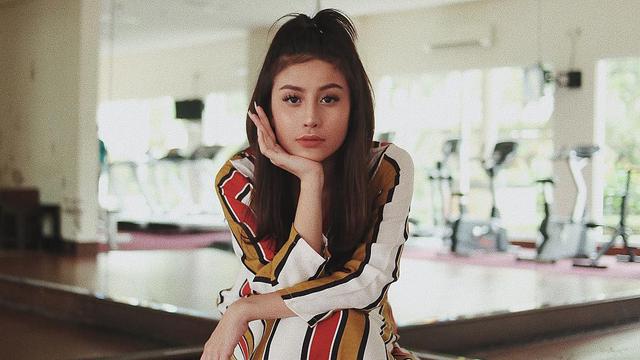 Awkarin, Resmi Pacaran Dengan Jonathan Alden Awkarin. (Ist)