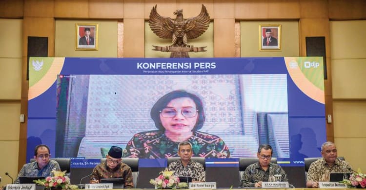 Menkeu Sri Mulyani saat memimpin rapat via zoom. (Ist)