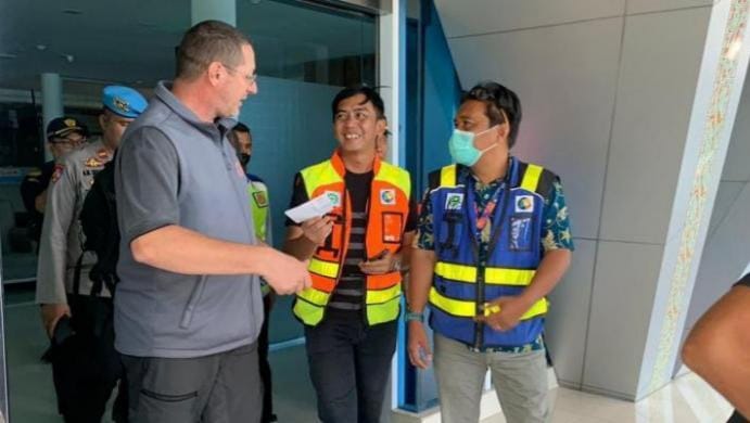 Delegasi KOPIKO F1 Powerboat Mulai Tiba Di Bandara Soetta Dan Sisingamangaraja XII Delegasi KOPIKO F1 Powerboat sudah mulai datang di Bandara Soekarno Hatta.