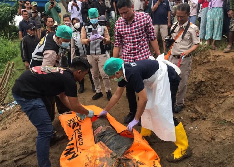 Jenazah Herman ditemukan warga di Kampung Jongjing, Serang