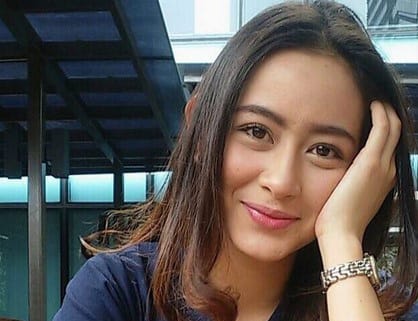 Laura Theux, Tanya Tips Rumah Tangga Ke Depe Laura Theux. (Ist)
