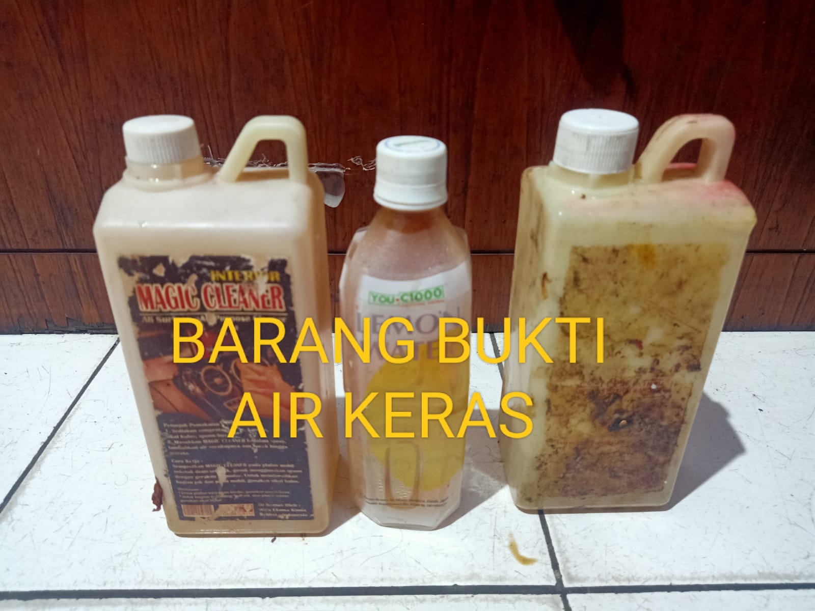 Barang bukti air keras