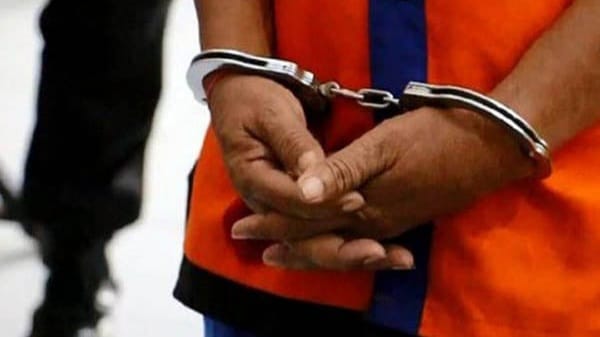 Polisi Berhasil Menangkap Pelaku Perkosaan Wanita Muda Di Pinggir Tol Jakarta-Tangerang Ilustrasi Penangkapan Pelaku