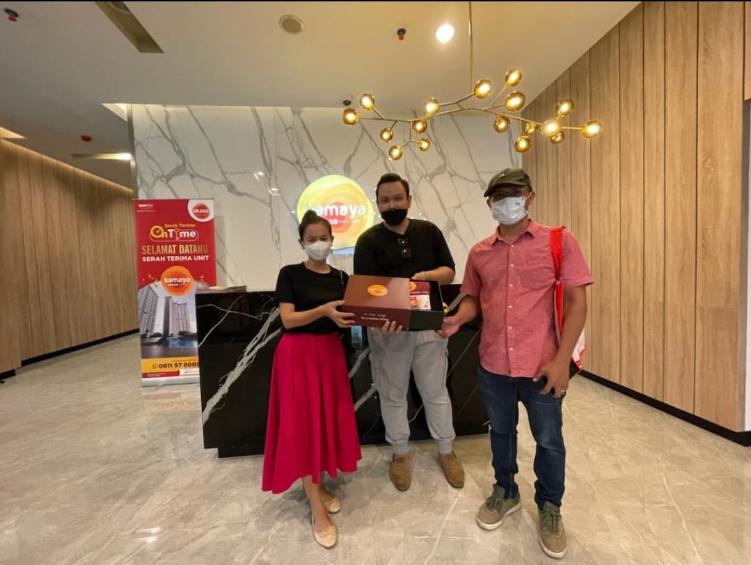 Sinar Mas Land Serah Terima Unit Akasa Pure Living Tahap Pertama Sinar Mas Land melakukan serah terima kunci tahap pertama kepada para pemilik unit di Tower Kamaya, apartemen Akasa Pure Living sejak hari Rabu (15/02) lalu.