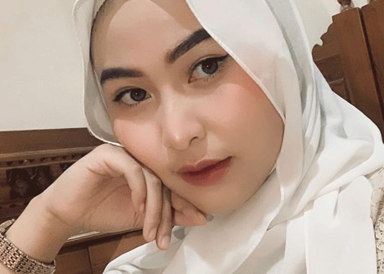 Sosok Elisa, Anak Yang Rajin Dan Tulang Punggung Keluarga Elisa Siti Mulyani