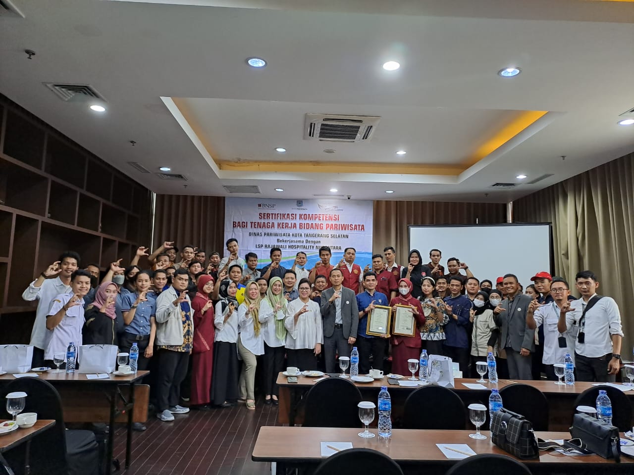 Tingkatkan Standar Kompetensi, Tenaga Kerja Pariwisata di Tangsel Disertifikasi Foto: Ist
